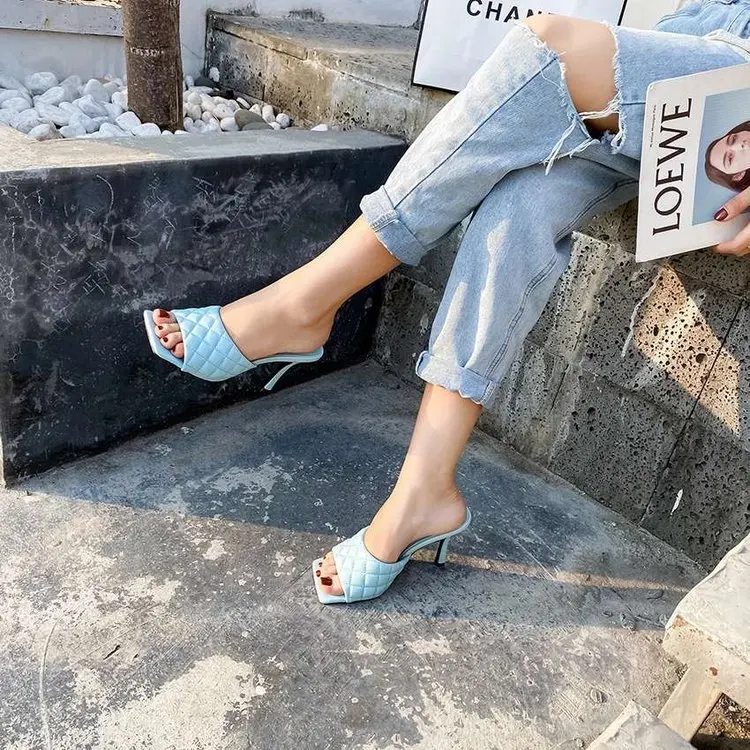 2021 summer new large size sandals and slippers high heeled stiletto square toe solid color slippers high heels shoes for women
2021 summer new large size sandals and slippers high heeled stiletto square toe solid color slippers high heels shoes for women