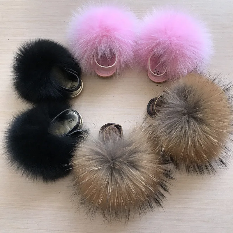 2021 Multicolor genuine super soft fox children baby fur slippers kids fur slides wholesale, White red pink blue purple...
2021 Multicolor genuine super soft fox children baby fur slippers kids fur slides wholesale, White red pink blue purple...