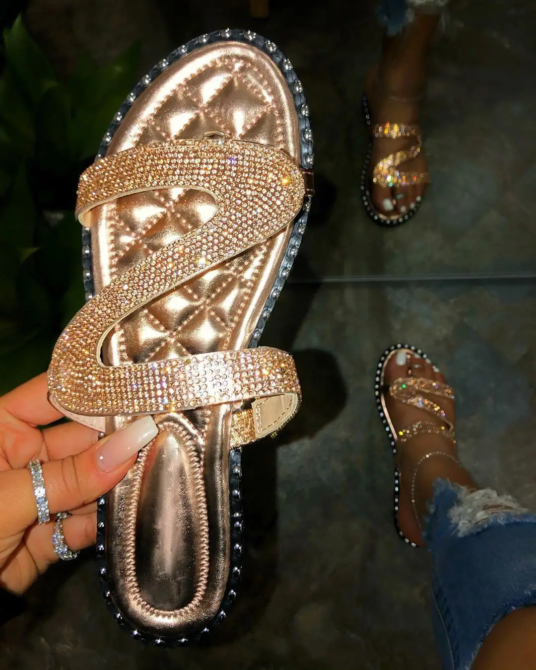Sandale Femme 2020 New Arrivals Hot Sale Slide Women Sandals Rhinestone Wedge Sandals And Slipper Luxury Custom Slippers, Customized color
Sandale Femme 2020 New Arrivals Hot Sale Slide Women Sandals Rhinestone Wedge Sandals And Slipper Luxury Custom Slippers, Customized color