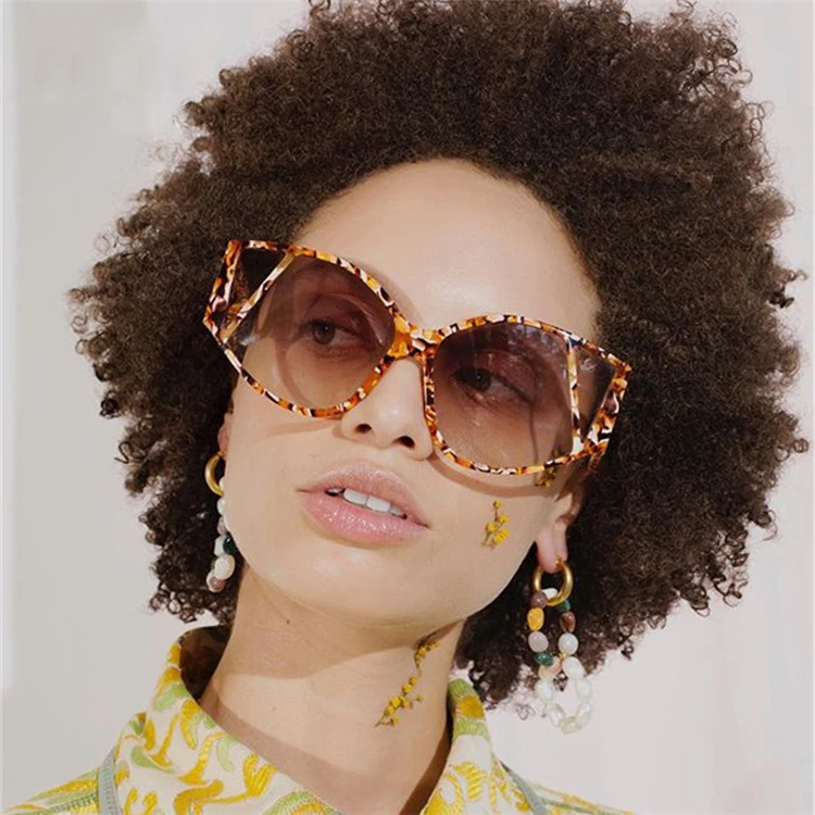 Newest fashionable wholesale ladies sun glasses square big frame sunglasses butterfly shades sunglasses
Newest fashionable wholesale ladies sun glasses square big frame sunglasses butterfly shades sunglasses