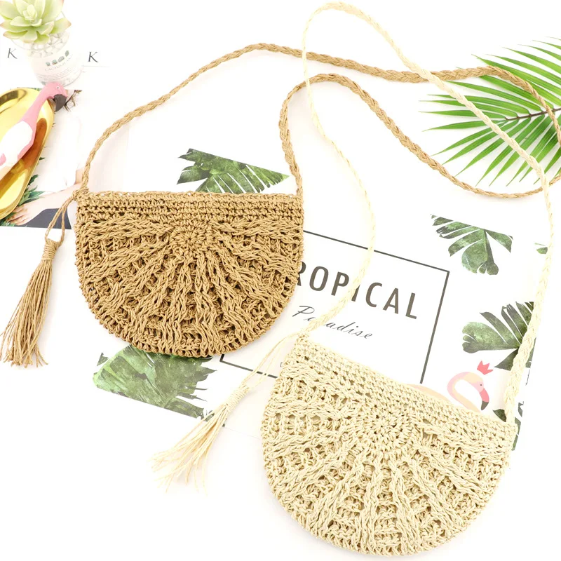 Wholesale Semi Round Shape Crossbody Bag HandWoven Summer Beach Bali Paper Straw Bag, Beige, brown
Wholesale Semi Round Shape Crossbody Bag HandWoven Summer Beach Bali Paper Straw Bag, Beige, brown