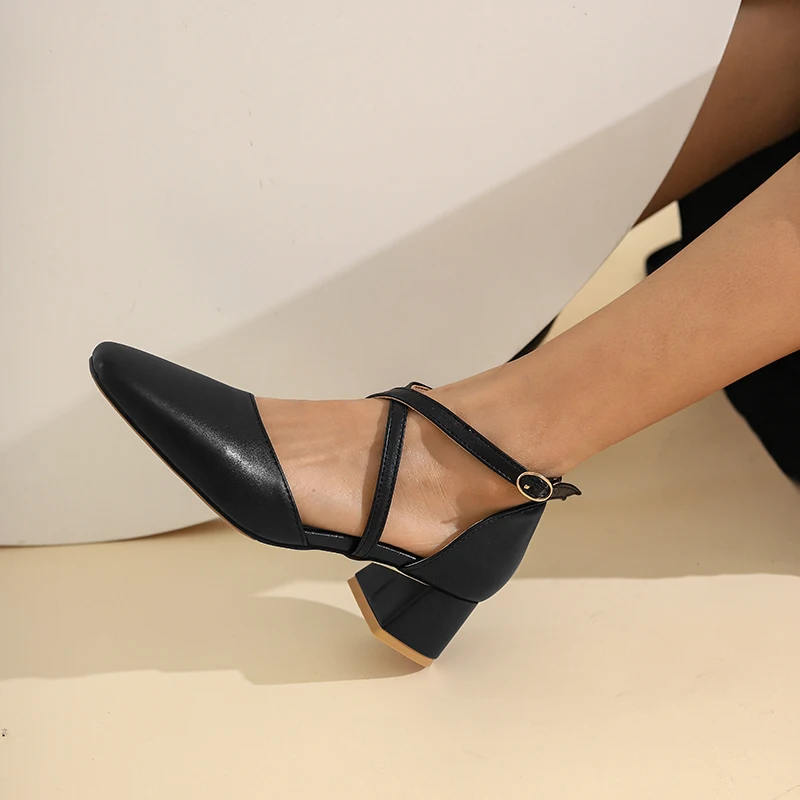 New 2021 Women's Sandals Cross Buckle Strap Summer Shoes Fashion Daily Wear Shoes, Black/red/white
New 2021 Women's Sandals Cross Buckle Strap Summer Shoes Fashion Daily Wear Shoes, Black/red/white