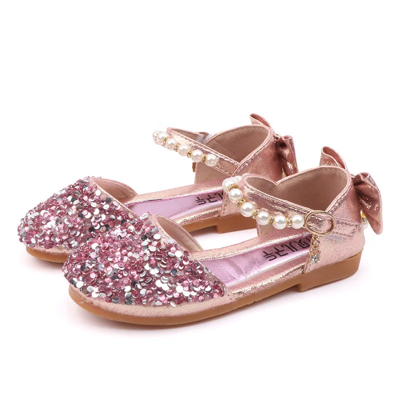 Elegant Princess Children Sandals Glitter Shiny Flat Soft Bottom Shoes Fashion Casual Children's Shoes Party Model Shoe
Elegant Princess Children Sandals Glitter Shiny Flat Soft Bottom Shoes Fashion Casual Children's Shoes Party Model Shoe