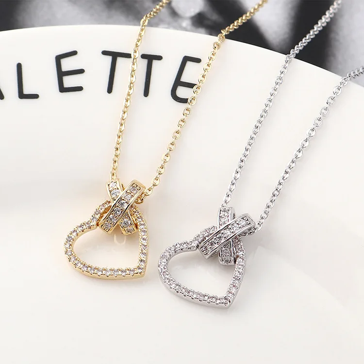 Fashion Simple Gold Plated CZ Cubic Zirconia Rhinestone Heart Pendant Necklace Crystal Hollow Heart Pendant Necklace (KNK5323), Same as the picture
Fashion Simple Gold Plated CZ Cubic Zirconia Rhinestone Heart Pendant Necklace Crystal Hollow Heart Pendant Necklace (KNK5323), Same as the picture