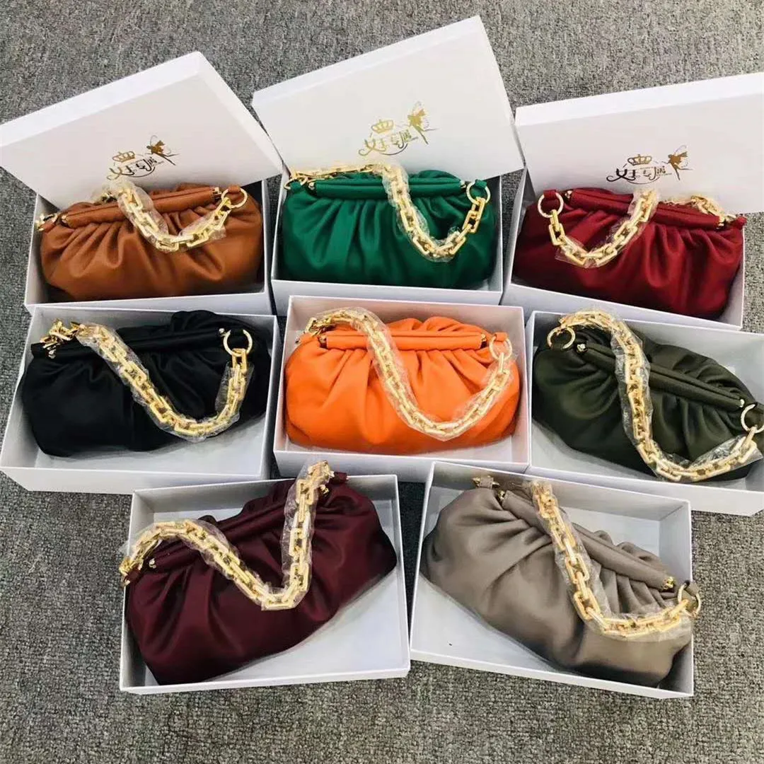 2021 High Quality Latest Young Lady Chain Purses Design Underarm Handbags Woman Luxury Hand Bags For Girls
2021 High Quality Latest Young Lady Chain Purses Design Underarm Handbags Woman Luxury Hand Bags For Girls
