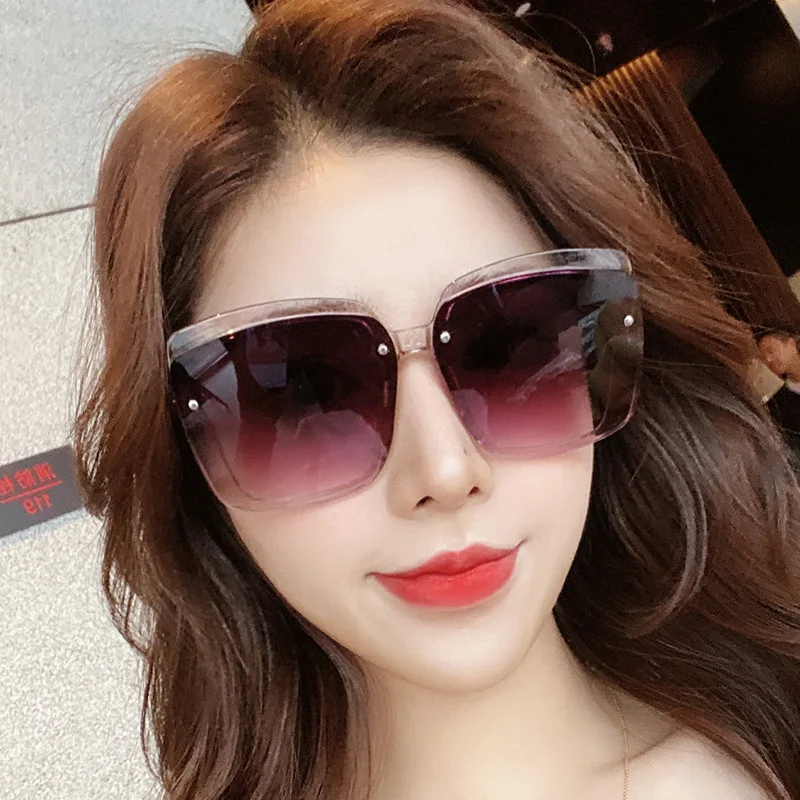 DL Glasses DLL3254 fashion square oversized sun glasses custom trendy shades lentes de sol women Rimless Sunglasses 2021, Picture colors
DL Glasses DLL3254 fashion square oversized sun glasses custom trendy shades lentes de sol women Rimless Sunglasses 2021, Picture colors