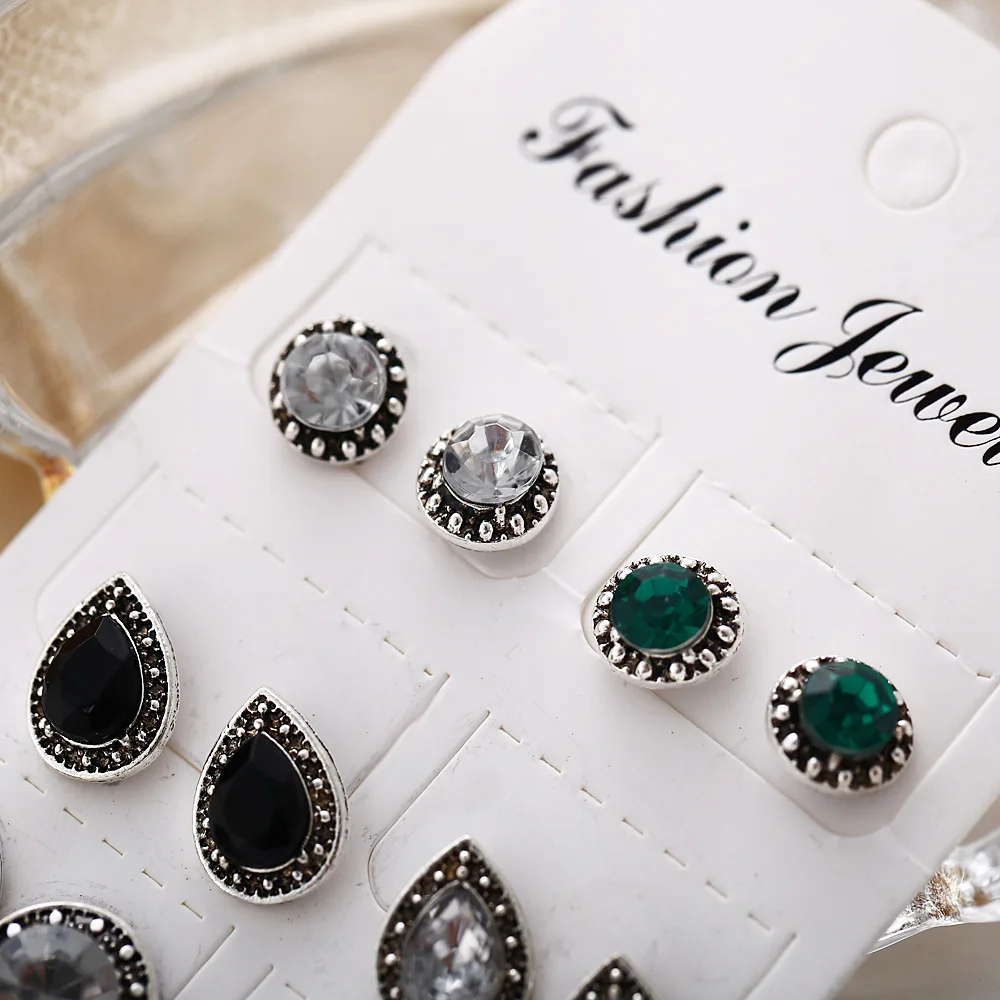 Chinese Factory Dazzling Blue White Black Sapphire Crystal 5 Pairs Set Of Stud Earrings And Pendant Sets Small, Silver
Chinese Factory Dazzling Blue White Black Sapphire Crystal 5 Pairs Set Of Stud Earrings And Pendant Sets Small, Silver