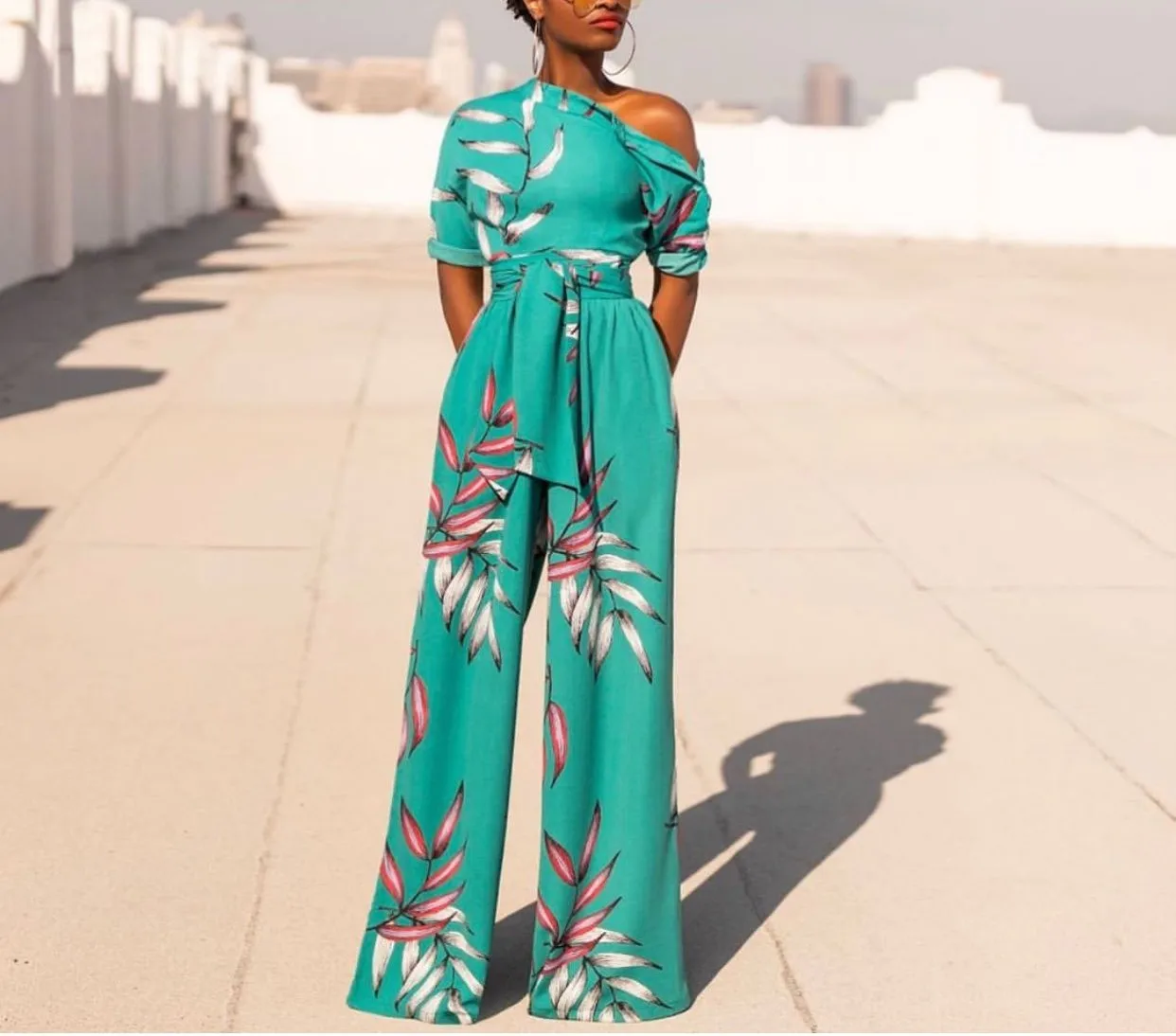 Printed Irregular Shoulder Sleeves with Sashes Vacation Female Bodysuit, Green white
Printed Irregular Shoulder Sleeves with Sashes Vacation Female Bodysuit, Green white
