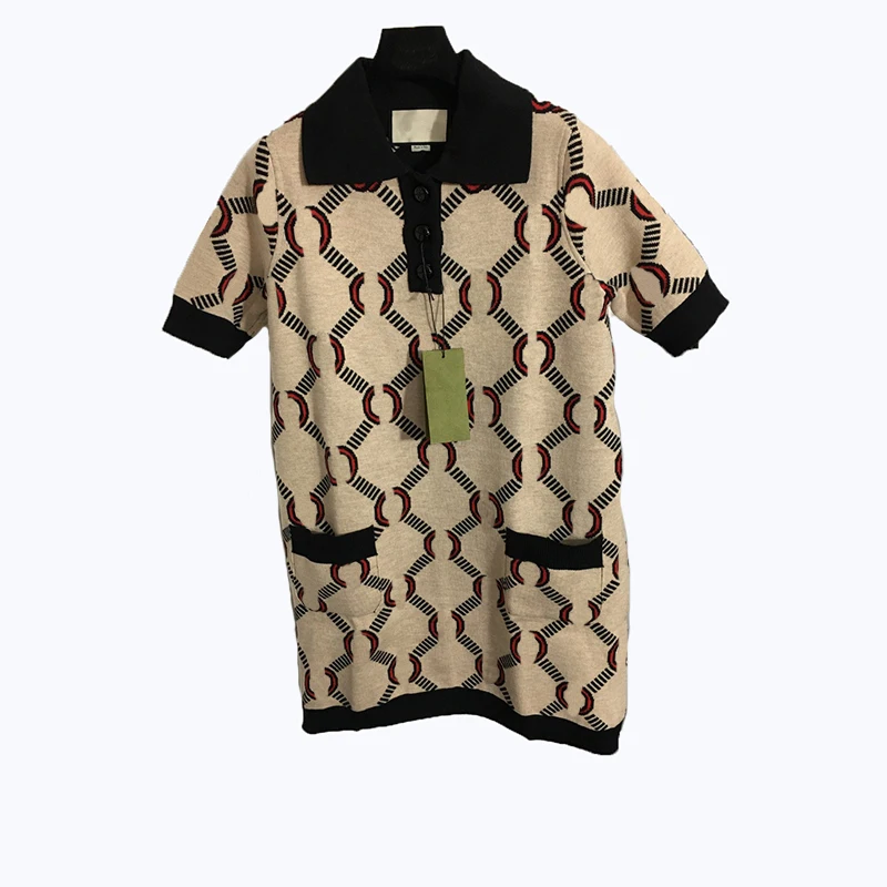 Letter Jacquard Polo Neck Knitted Short Sleeve Women Dress Vintage Style Casual Ladies Dress
Letter Jacquard Polo Neck Knitted Short Sleeve Women Dress Vintage Style Casual Ladies Dress