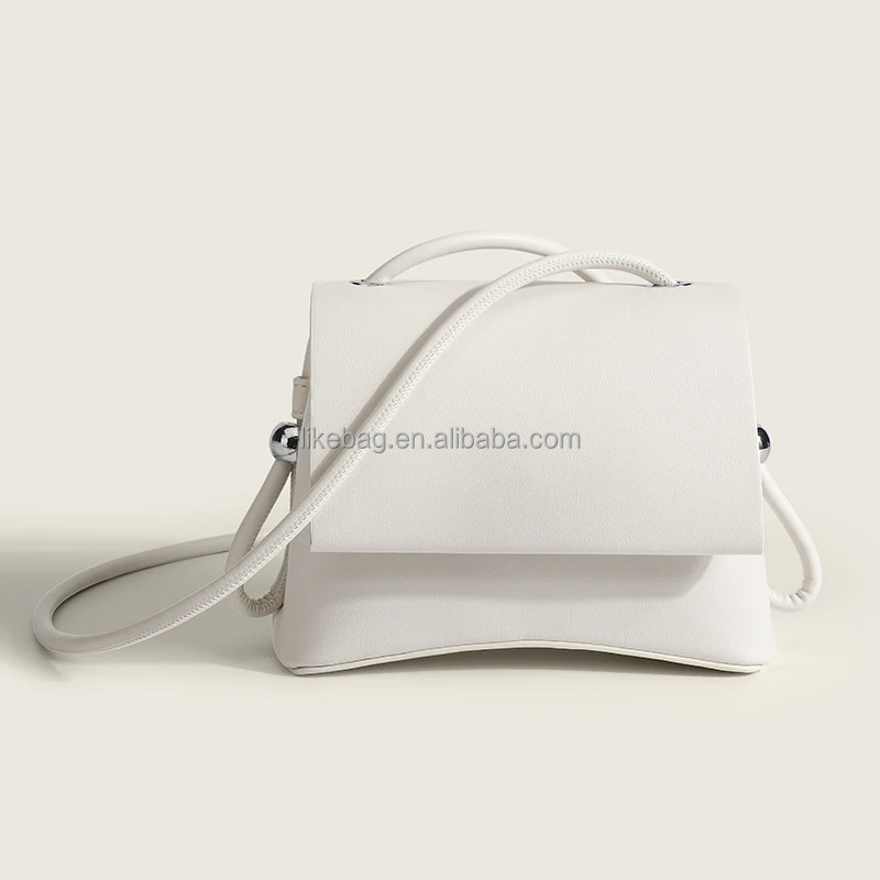LIKEBAG Fashion Trend Small Square Bag Pure Color Luxury Shoulder Women Messenger Bag Large Capacity Messenger Shoulder Bag
LIKEBAG Fashion Trend Small Square Bag Pure Color Luxury Shoulder Women Messenger Bag Large Capacity Messenger Shoulder Bag