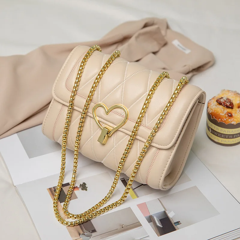 2021 summer new rhomboid chain bag female factory sales soft leather crossbody bag love lock one shoulder small square bags
2021 summer new rhomboid chain bag female factory sales soft leather crossbody bag love lock one shoulder small square bags