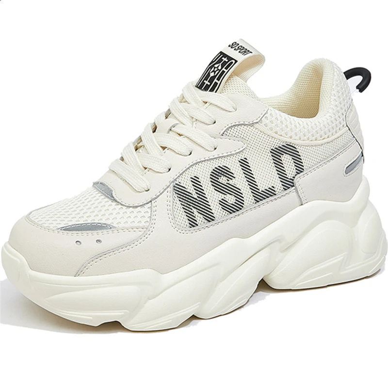 2021 Female Platform Mixed Color Shoes Women Sport Fashion High Quality Winter Short Plush Lining Warm Lace-Up Ladies Sneakers 
2021 Female Platform Mixed Color Shoes Women Sport Fashion High Quality Winter Short Plush Lining Warm Lace-Up Ladies Sneakers