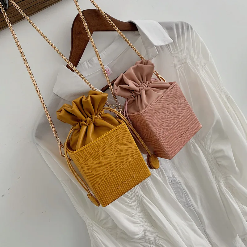 Hot Sale Style Leather Acrylic Box Lady Sweet Drawstring Chain Sling Shoulder Mini Bag Purse Fashion Crossbody Handbag For Women
Hot Sale Style Leather Acrylic Box Lady Sweet Drawstring Chain Sling Shoulder Mini Bag Purse Fashion Crossbody Handbag For Women