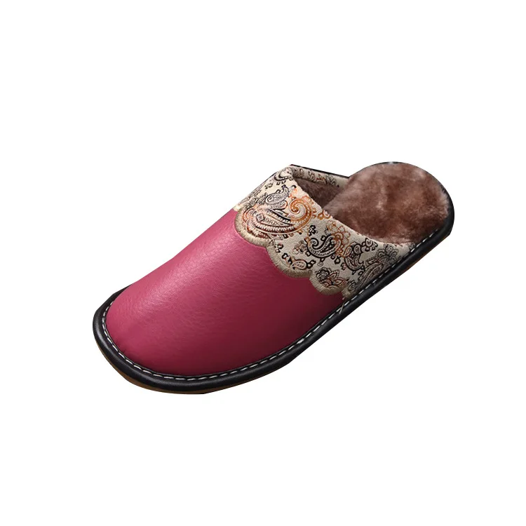 Autumn and winter men's and women's home shoes lovers' soft soled indoor cotton slippers women's plush cloth slippers home cotto
Autumn and winter men's and women's home shoes lovers' soft soled indoor cotton slippers women's plush cloth slippers home cotto