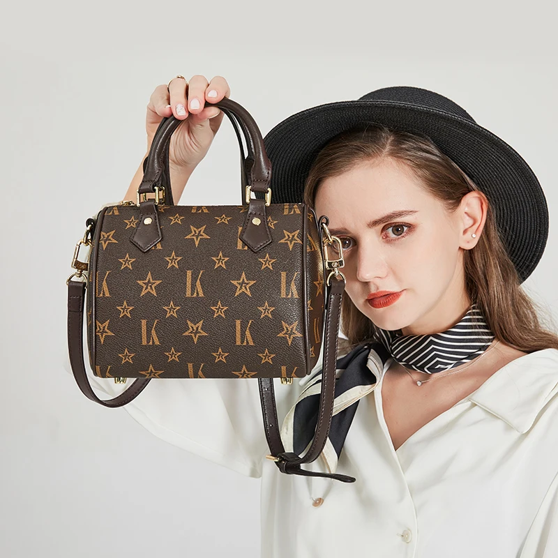 New Fashion Pillow Ladies Fashion Small Crossbody Bag Designer Handbags Famous Brands Purses and Handbags, The picture color
New Fashion Pillow Ladies Fashion Small Crossbody Bag Designer Handbags Famous Brands Purses and Handbags, The picture color