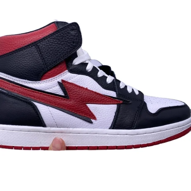 2022 Men Sneakers Factory Price Waterproof Natural Leather Summer Trendy Shoes for Men
2022 Men Sneakers Factory Price Waterproof Natural Leather Summer Trendy Shoes for Men