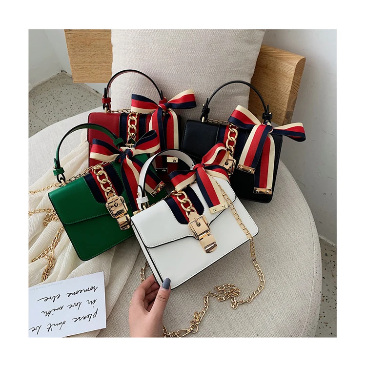 Luxury Women Messenger Bags Ribbon Bow Design Shoulder Crossbody Bags Fashion Retro Lock Handbags and Purses Female Chain sac
Luxury Women Messenger Bags Ribbon Bow Design Shoulder Crossbody Bags Fashion Retro Lock Handbags and Purses Female Chain sac