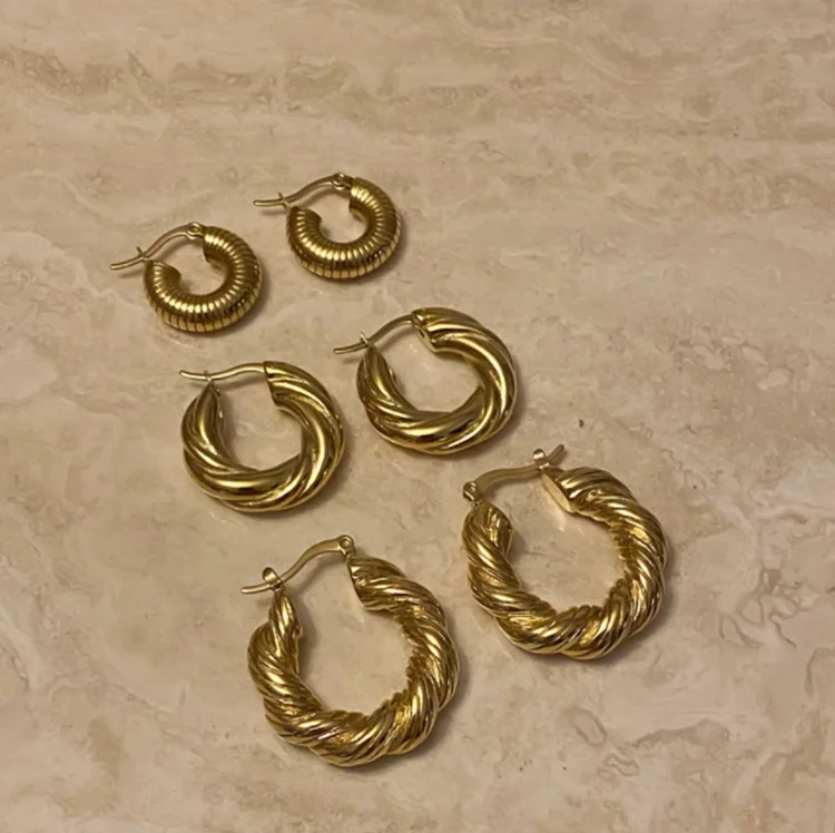 Thick Hoop Earrings Twisted Rope Hoop Earrings Stainless Steel Chunky Hoop Earring, Gold,rose gold,black and silver
Thick Hoop Earrings Twisted Rope Hoop Earrings Stainless Steel Chunky Hoop Earring, Gold,rose gold,black and silver