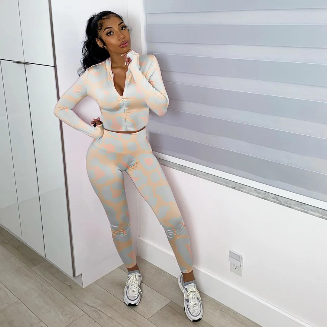 Free Shipping R01048 - Women Fashion Printed Long Sleeve Crop Top And Pants High Waist Outfits
Free Shipping R01048 - Women Fashion Printed Long Sleeve Crop Top And Pants High Waist Outfits