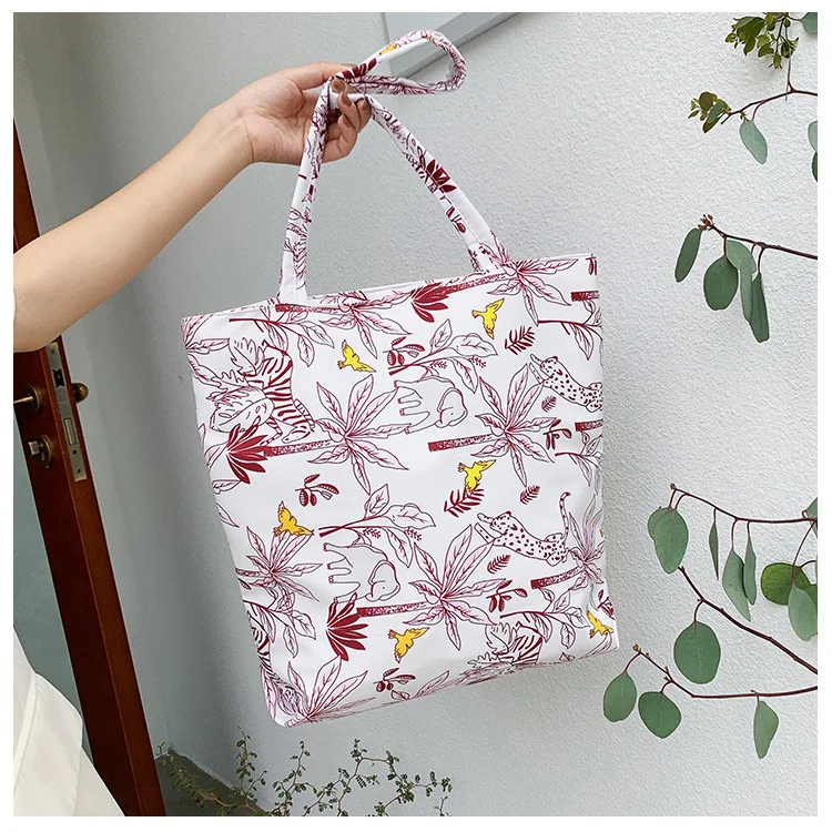 Wholesale customized handbags for women luxury 2021 new fashion Korean style shopping bags women hand bags printed tote bag, Customizable
Wholesale customized handbags for women luxury 2021 new fashion Korean style shopping bags women hand bags printed tote bag, Customizable