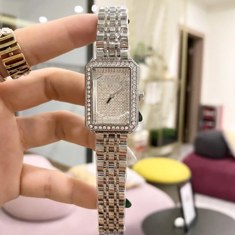 CC Whach Girls Sunsine Watch Duble White Band For Women Green Rectangle Woman Woch Bulk Fastion Design Stop Micanical With Box
CC Whach Girls Sunsine Watch Duble White Band For Women Green Rectangle Woman Woch Bulk Fastion Design Stop Micanical With Box