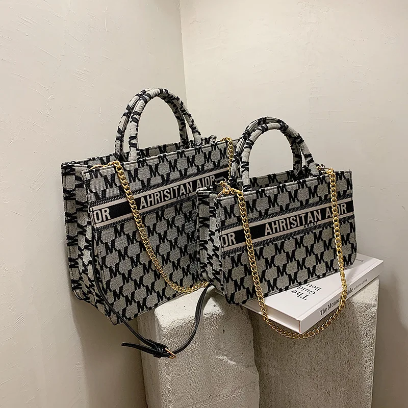Trendy All Match Two Size Hand Bags Single Shoulder Chain Messenger Bag Pu Leather Tote Bag Casual Shoulder Handbag For Women
Trendy All Match Two Size Hand Bags Single Shoulder Chain Messenger Bag Pu Leather Tote Bag Casual Shoulder Handbag For Women