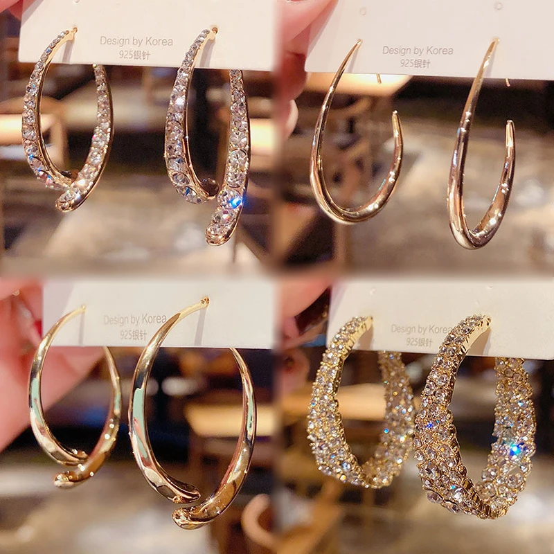 ins style retro zircon metal diamond exaggerated earrings 925 silver needle creative design female high-end temperament earrings
ins style retro zircon metal diamond exaggerated earrings 925 silver needle creative design female high-end temperament earrings