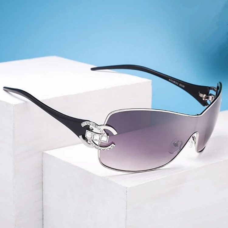 Luxury Designer Diamond Sun Glasses 2021 Fashion Vintage Metal Shades Female Branded Rhinestone Sunglasses Women, Custom colors
Luxury Designer Diamond Sun Glasses 2021 Fashion Vintage Metal Shades Female Branded Rhinestone Sunglasses Women, Custom colors