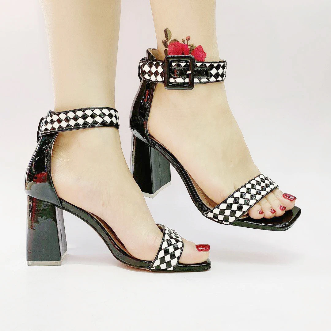 Gold Black Silver Red Blue OEM Custom Square Heels Ladies Girls Women Pumps Fashion Sandals Casual High Heeled Shoes Summer
Gold Black Silver Red Blue OEM Custom Square Heels Ladies Girls Women Pumps Fashion Sandals Casual High Heeled Shoes Summer