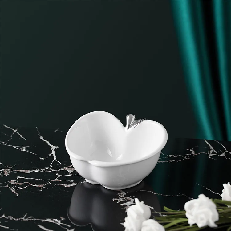 White silver apple shape tray eco-friendly platter friut decorative plates for home decoration
White silver apple shape tray eco-friendly platter friut decorative plates for home decoration