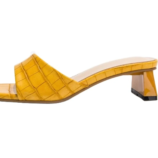 2021 summer new stone pattern simple one line sandals fashionable versatile beach soft leather thick heel, Picture
2021 summer new stone pattern simple one line sandals fashionable versatile beach soft leather thick heel, Picture