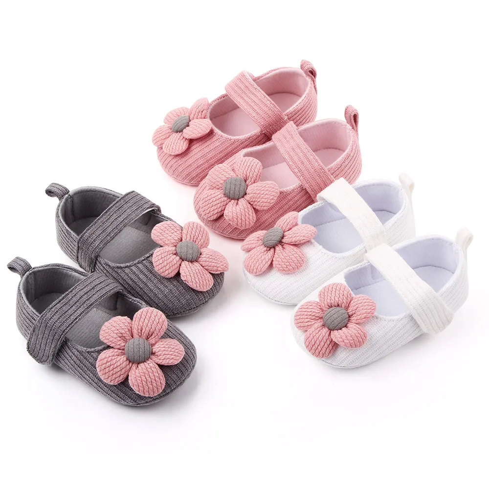 Newborn Flower Design Toddler Booties Knitting Soft Sole Baby Shoes For Girls, Grey/white/pink
Newborn Flower Design Toddler Booties Knitting Soft Sole Baby Shoes For Girls, Grey/white/pink