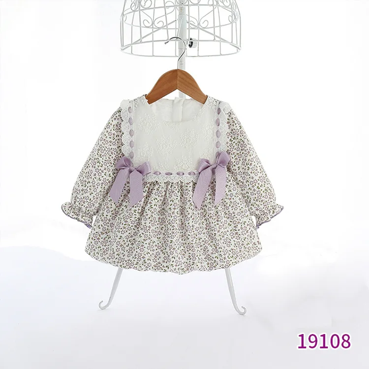 hmm19108 Spanish infant girls vintage dresses embroidery lace ruffles baby girls Lolita dress clothing set 2021 spring, Purple flower
hmm19108 Spanish infant girls vintage dresses embroidery lace ruffles baby girls Lolita dress clothing set 2021 spring, Purple flower