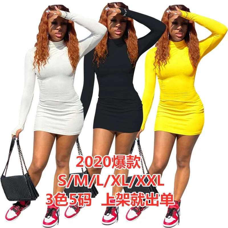 European and American high neck thread embroidered letters girls sexy solid color finger loop sexy short skirt
European and American high neck thread embroidered letters girls sexy solid color finger loop sexy short skirt