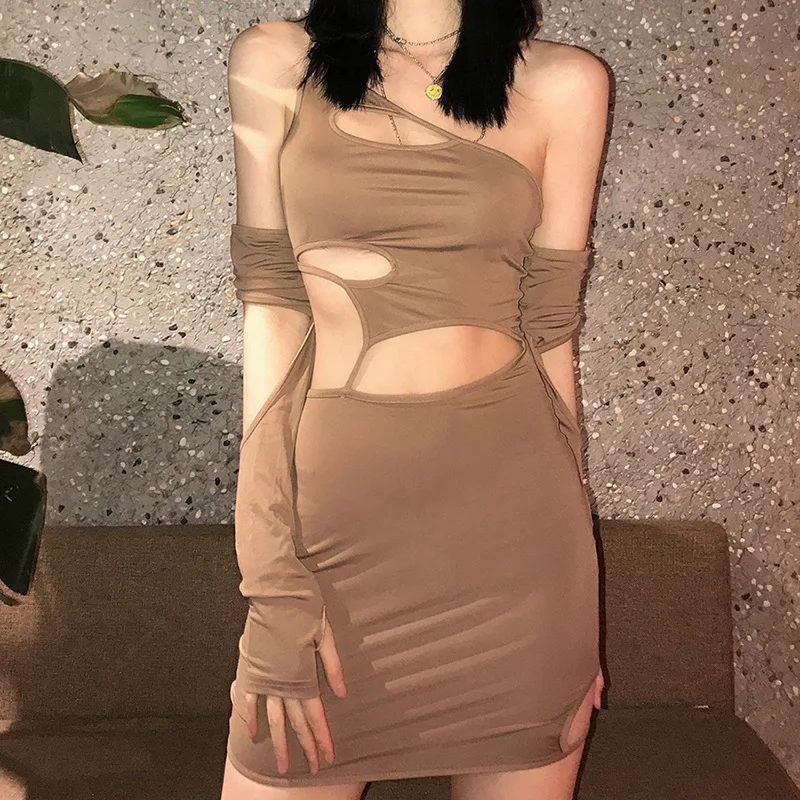 Hollow tight-fitting halter strap dress women 2021 summer wild street wear strap sexy night party dress mini dress Female
Hollow tight-fitting halter strap dress women 2021 summer wild street wear strap sexy night party dress mini dress Female
