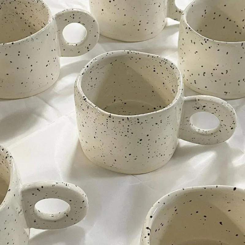 SOLHUI 2021 Hot sale Colorful Glazed Ceramic Coffee Cup Irregular Shape Simple Ceramic Mug
SOLHUI 2021 Hot sale Colorful Glazed Ceramic Coffee Cup Irregular Shape Simple Ceramic Mug