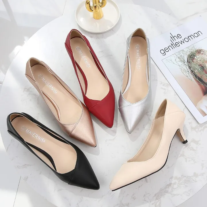 hb2541n Fashion Casual Women's Shoes 2020 Large Size Pointed Mid Heels Shoes for Office Lady, Red, black, apricot, gold, silver
hb2541n Fashion Casual Women's Shoes 2020 Large Size Pointed Mid Heels Shoes for Office Lady, Red, black, apricot, gold, silver
