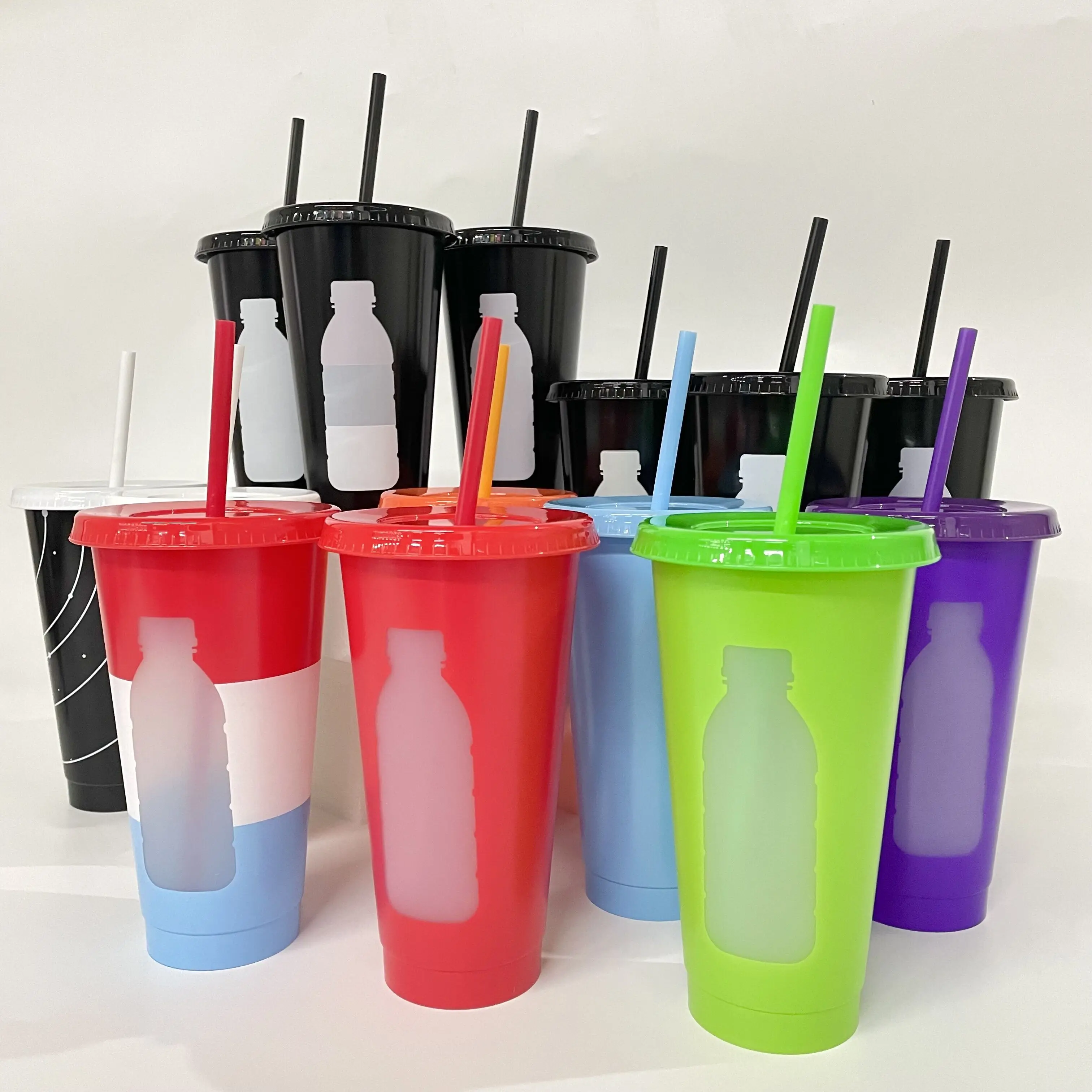 

Stock Wholesale Tricolour Hydration Drink 24Oz Reusable Plastic Tumbler Cold Prime Cups