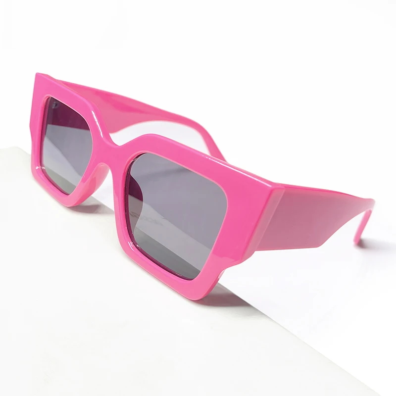 Luxury Custom Logo Woman Designer Sun Glasses Fashion 2022 Square Shade Glasses Sunglasses for Women, Custom colors
Luxury Custom Logo Woman Designer Sun Glasses Fashion 2022 Square Shade Glasses Sunglasses for Women, Custom colors
