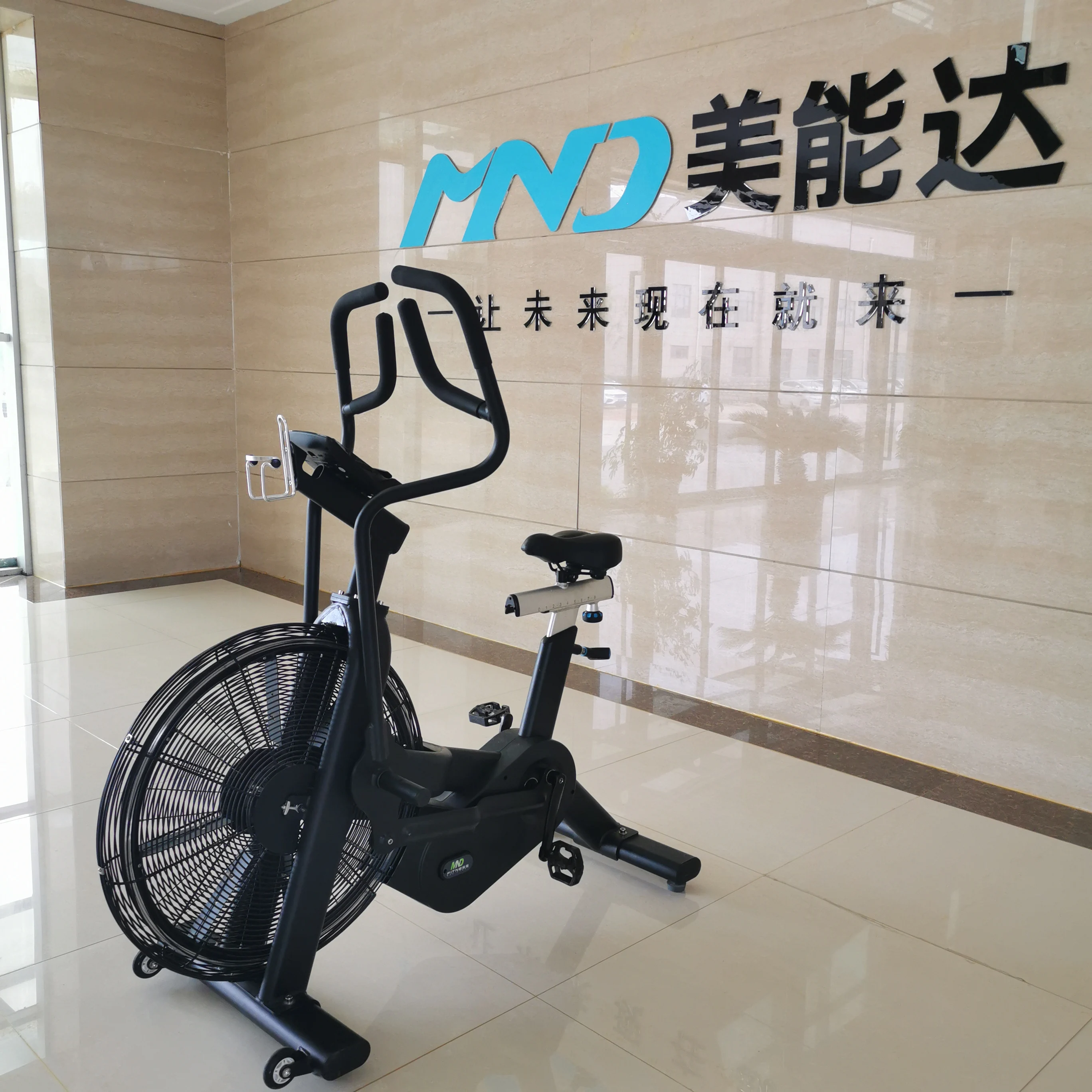 Commercial Gym Fitness Air Bike Indoor Sports Cycling Exercise Bike For Cardio Training fan Bike
Commercial Gym Fitness Air Bike Indoor Sports Cycling Exercise Bike For Cardio Training fan Bike