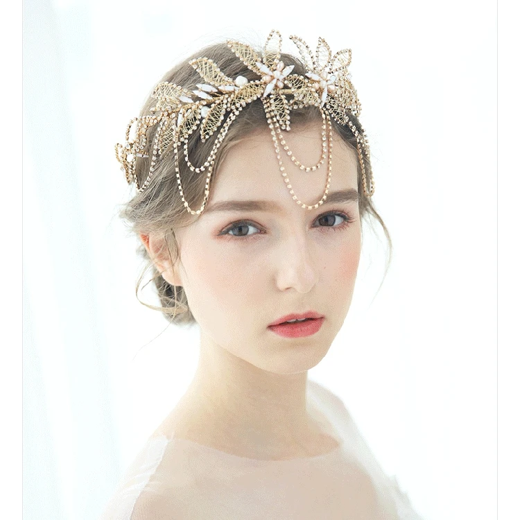 Hollowed double layers gold wire weave forehead pendants chain hair accessories for bride bridal headpiece diamond jewelry
Hollowed double layers gold wire weave forehead pendants chain hair accessories for bride bridal headpiece diamond jewelry