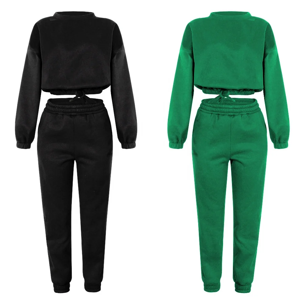 women sweatsuit set tracksuit Two piece solid color long-sleeved loose casual suit 
women sweatsuit set tracksuit Two piece solid color long-sleeved loose casual suit