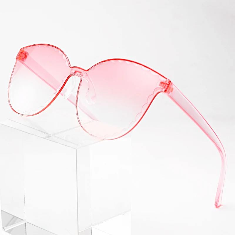 2020 new arrival promotional fashion trending sunglasses wholesale square sunglasses woman with custom logo for promotional gift
2020 new arrival promotional fashion trending sunglasses wholesale square sunglasses woman with custom logo for promotional gift