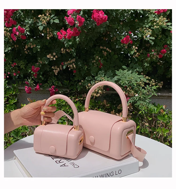 Women's handbag summer New fashion jewelry mini bag portable shoulder bag trendy crossbody women's handbag
Women's handbag summer New fashion jewelry mini bag portable shoulder bag trendy crossbody women's handbag