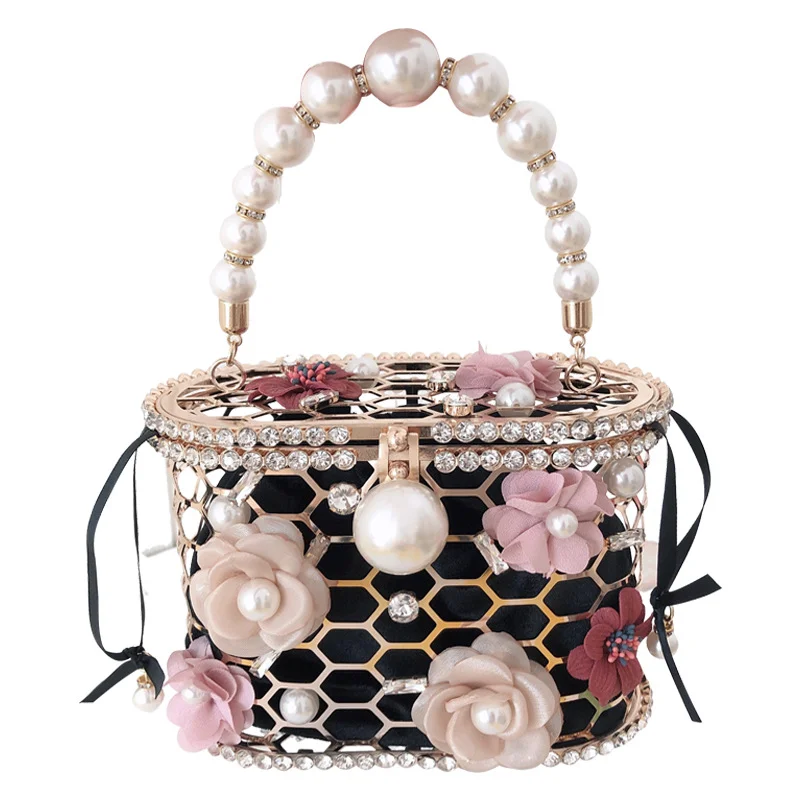 Hand bags Metal flowers handbag woman new fashion goddess temperament pearl bag luxury bucket bag woman and girls
Hand bags Metal flowers handbag woman new fashion goddess temperament pearl bag luxury bucket bag woman and girls