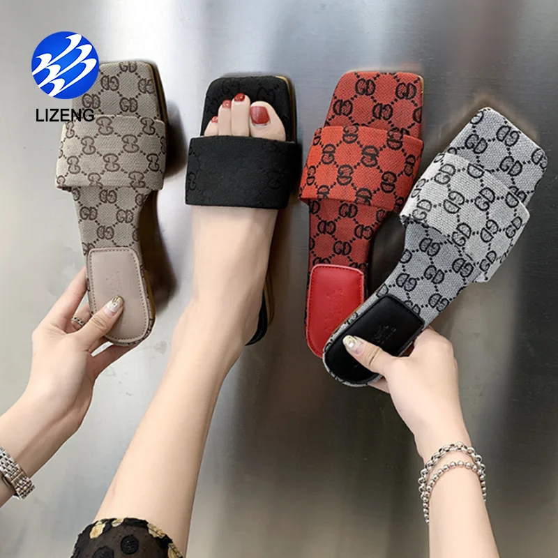 Women Square Head Slippers Round Buckle Design Summer Flat Roman Slides Open Toe Soft Bottom Slippers, Red,black ,khaki , gray
Women Square Head Slippers Round Buckle Design Summer Flat Roman Slides Open Toe Soft Bottom Slippers, Red,black ,khaki , gray