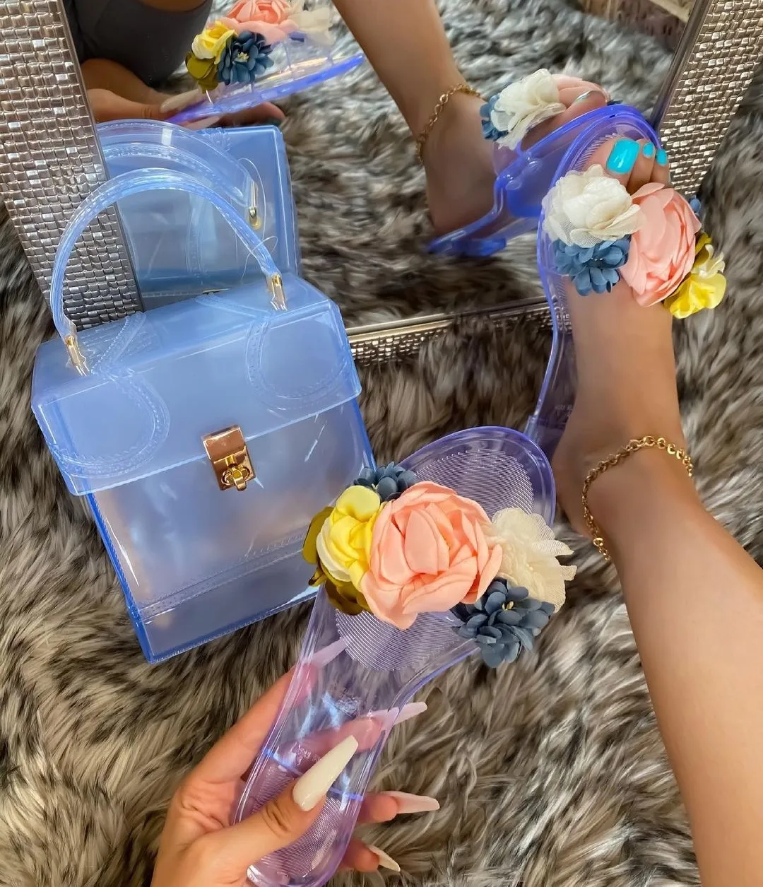 Wholesale 2021 New Trends Women Crossbody Bag Transparent PVC Purse And Slipper Sets Women Hand Bags Jelly Bags
Wholesale 2021 New Trends Women Crossbody Bag Transparent PVC Purse And Slipper Sets Women Hand Bags Jelly Bags