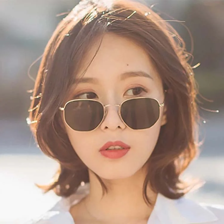 2021 Fashion Newest High-end Sexy Gafas Polarizadas Metal Black Sun Glasses Sunglasses for Ladies and Girls
2021 Fashion Newest High-end Sexy Gafas Polarizadas Metal Black Sun Glasses Sunglasses for Ladies and Girls