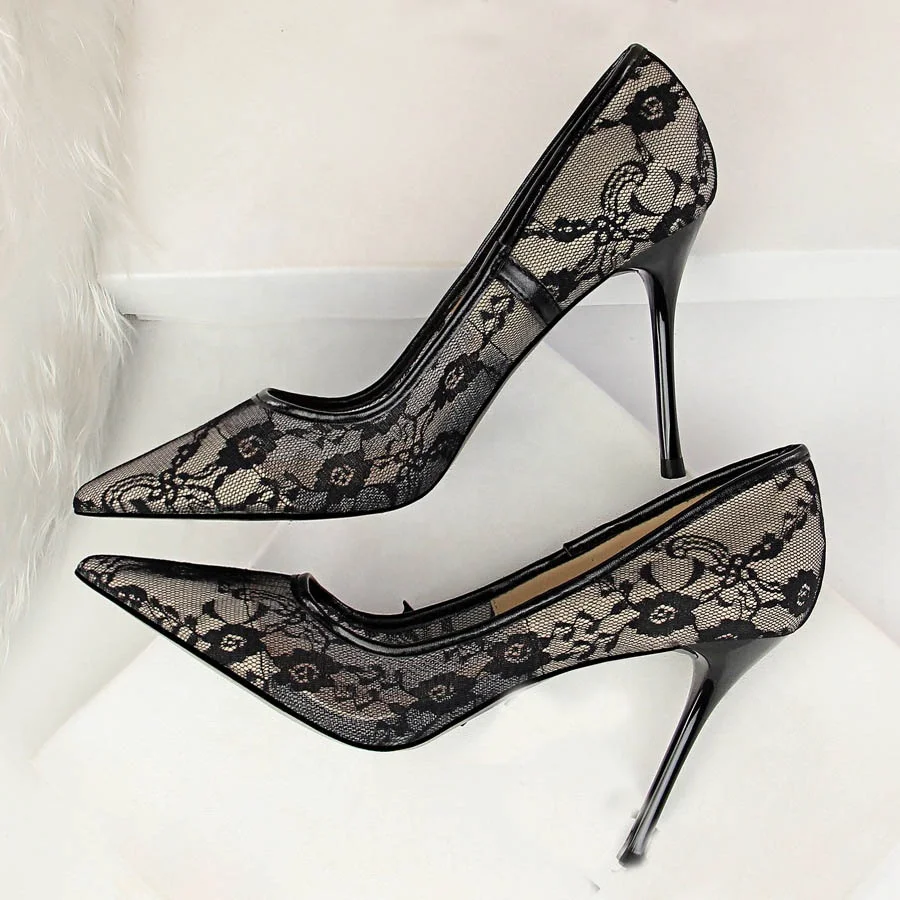 European Fashion Shoes Women Wholesale Shoes Sexy Stiletto Heels Lace Elegant Shoe, White, red, black 
European Fashion Shoes Women Wholesale Shoes Sexy Stiletto Heels Lace Elegant Shoe, White, red, black