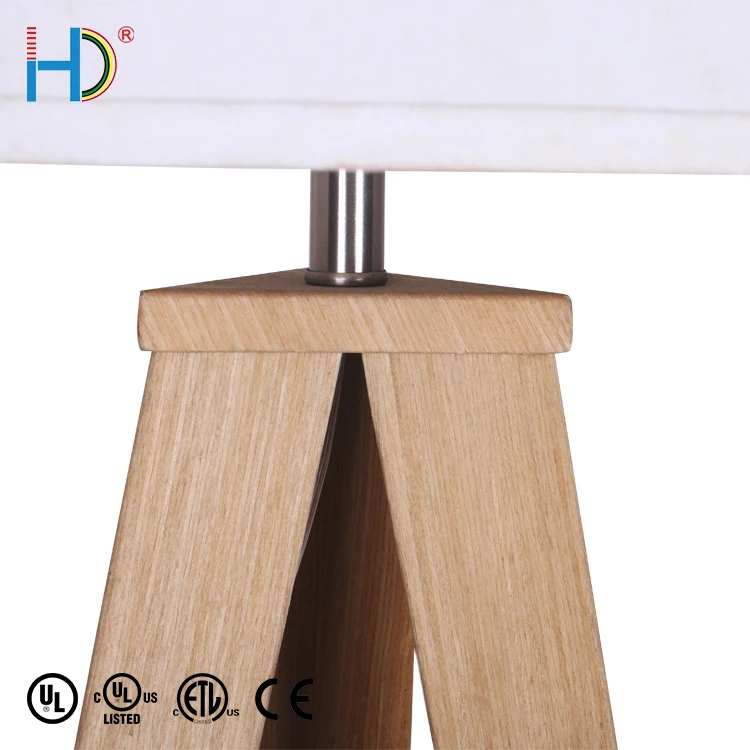 Zhongshan Minimalist Lighting Modern Tripod Wooden Painted Table Lamp